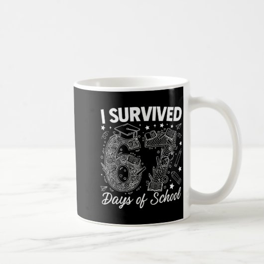 I Survived 67 Days Of School Funny 67 Teachers Stu コーヒーマグカップ (右)