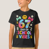 I Survived 67 Days Of School Funny 67 Teachers Stu Tシャツ (正面)