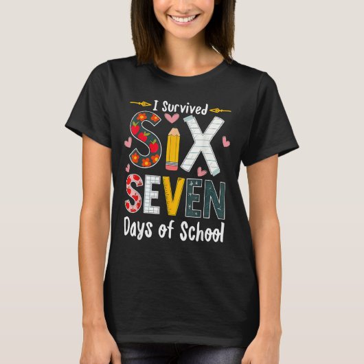 I Survived 67 Days Of School Funny 67 Teachers Stu Tシャツ (正面)