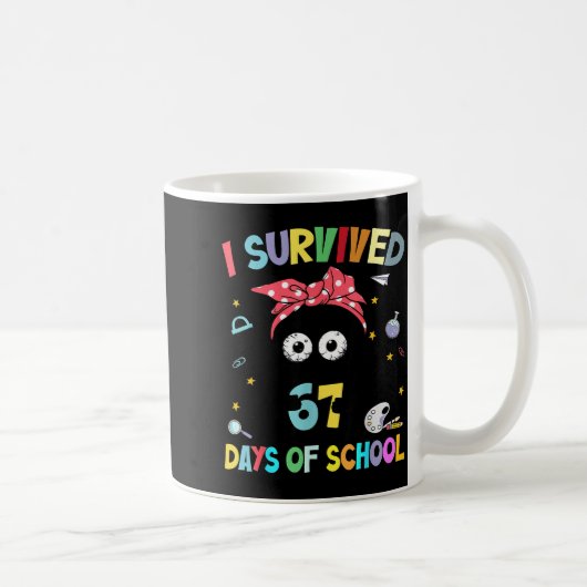 I Survived 67 Days Of School Funny Black Cat Six S コーヒーマグカップ (右)