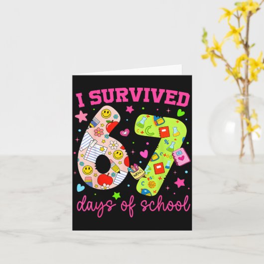 I Survived 67 Days Of School Funny Camouflage Boy カード (黄色い花)