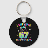 I Survived 67 Days Of School Funny Cat Six Seven M キーホルダー (正面)
