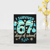 I Survived 67 Days Of School Funny Christmas Teach カード (黄色い花)
