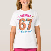 I Survived 67 Days of School Funny Kids School Tシャツ (正面)