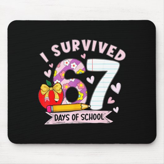 I Survived 67 Days Of School Funny Leopard Student マウスパッド (正面)