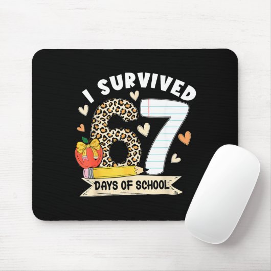 I Survived 67 Days Of School Funny Leopard Student マウスパッド (マウス)