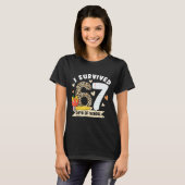 I Survived 67 Days Of School Funny Leopard Student Tシャツ (正面フル)