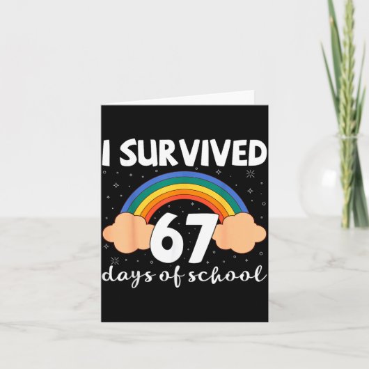 I Survived 67 Days Of School Funny Meme Student Te カード (正面)