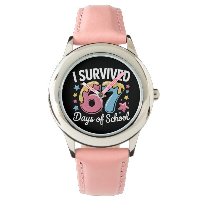 I Survived 67 Days of School Funny Meme Teacher  腕時計 (正面)