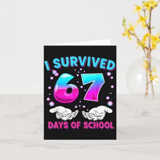 I Survived 67 Days Of School Funny Meme Teacher St カード (黄色い花)