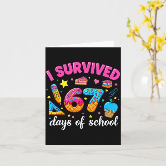 I Survived 67 Days Of School Funny Meme Teacher St カード (黄色い花)