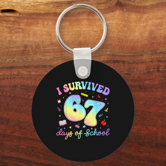 I Survived 67 Days Of School Funny Meme Teacher St キーホルダー (正面)