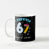 I Survived 67 Days Of School Funny Meme Teacher St コーヒーマグカップ (左)