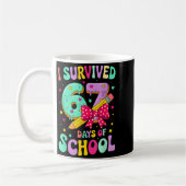I Survived 67 Days Of School Funny Meme Teacher St コーヒーマグカップ (左)