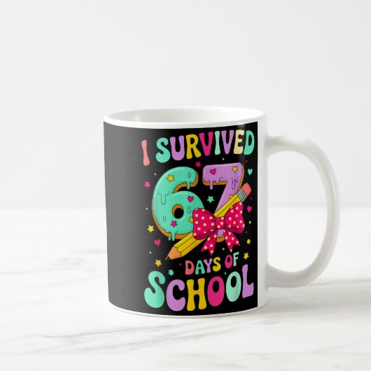 I Survived 67 Days Of School Funny Meme Teacher St コーヒーマグカップ (右)