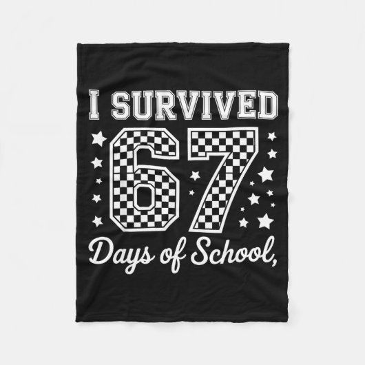 I Survived 67 Days Of School Funny Meme Teacher St フリースブランケット (正面)