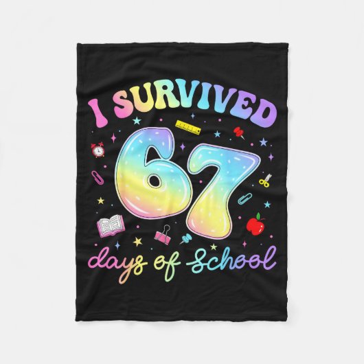 I Survived 67 Days Of School Funny Meme Teacher St フリースブランケット (正面)