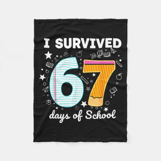 I Survived 67 Days Of School Funny Meme Teacher St フリースブランケット (正面)