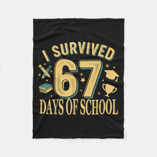 I Survived 67 Days Of School Funny Meme Teacher St フリースブランケット (正面)