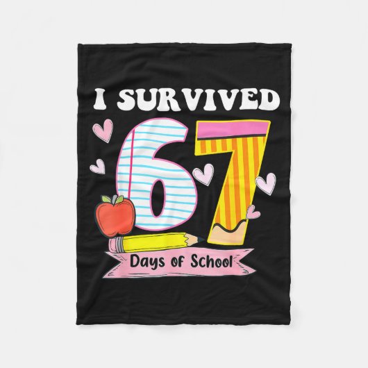 I Survived 67 Days Of School Funny Meme Teacher St フリースブランケット (正面)