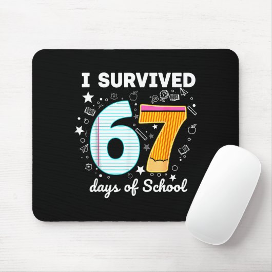 I Survived 67 Days Of School Funny Meme Teacher St マウスパッド (マウス)