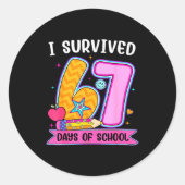 I Survived 67 Days Of School Funny Meme Teacher St ラウンドシール (正面)