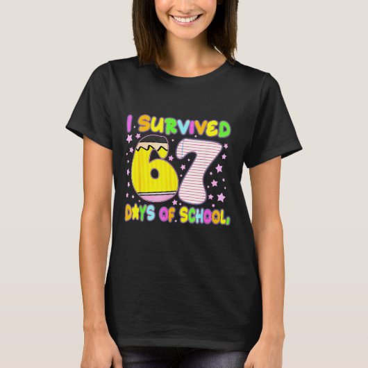 I Survived 67 Days Of School Funny Meme Teacher St Tシャツ (正面)