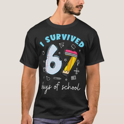 I Survived 67 Days Of School Funny Meme Teacher St Tシャツ (正面)