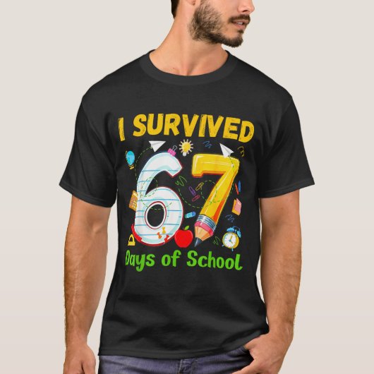 I Survived 67 Days Of School Funny Meme Teacher St Tシャツ (正面)
