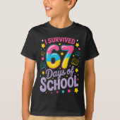 I Survived 67 Days Of School Funny Meme Teacher St Tシャツ (正面)