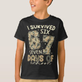 I Survived 67 Days Of School Funny Meme Teacher St Tシャツ (正面)
