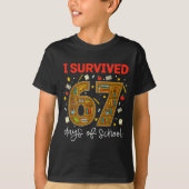 I Survived 67 Days Of School Funny Meme Teacher St Tシャツ (正面)