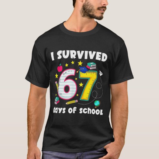 I Survived 67 Days Of School Funny Meme Teacher St Tシャツ (正面)