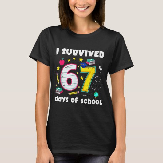 I Survived 67 Days Of School Funny Meme Teacher St Tシャツ (正面)