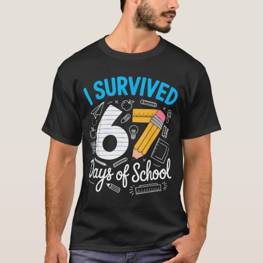 I Survived 67 Days Of School Funny Meme Teacher St Tシャツ (正面)