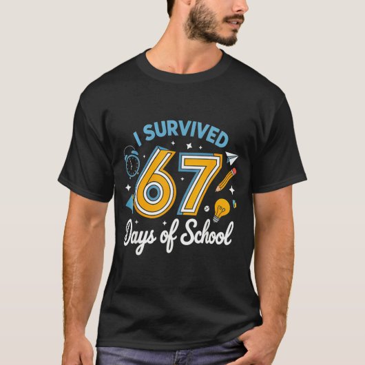 I Survived 67 Days Of School Funny Meme Teacher St Tシャツ (正面)