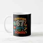 I Survived 67 Days Of School Funny Teacher Student コーヒーマグカップ (左)