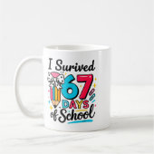 I Survived 67 Days Of School - Funny Teachers Stud コーヒーマグカップ (左)