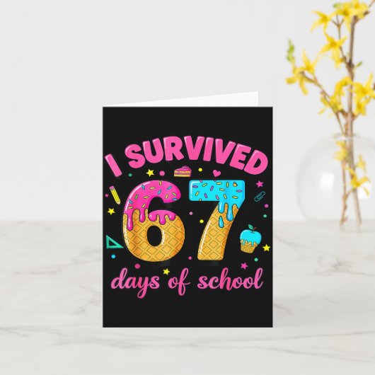 I Survived 67 Days Of School Ice Cream Drip Six Se カード (黄色い花)
