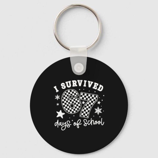 I Survived 67 Days Of School Students Teachers 100 キーホルダー (正面)