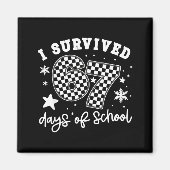 I Survived 67 Days Of School Students Teachers 100 マグネット (正面)