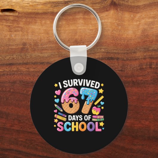 I Survived 67 Days Of School Teacher Student Ice C キーホルダー (正面)