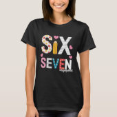 I Survived 67 Days of School Teacher Student Six S Tシャツ (正面)