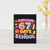 I Survived 67 Days Of School Teachers Students  カード (黄色い花)
