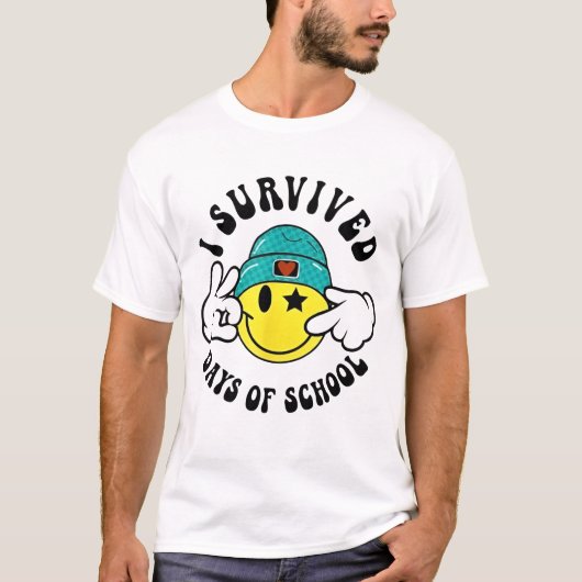 I Survived 67 Days of School Teachers Students Six Tシャツ (正面)