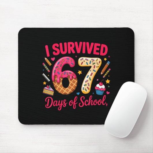 I Survived 67 Days Of School Teachers Students Tee マウスパッド (マウス)