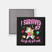 I Survived 67 Days Of School Unicorn Dabbing Teach マグネット (正面/裏面)