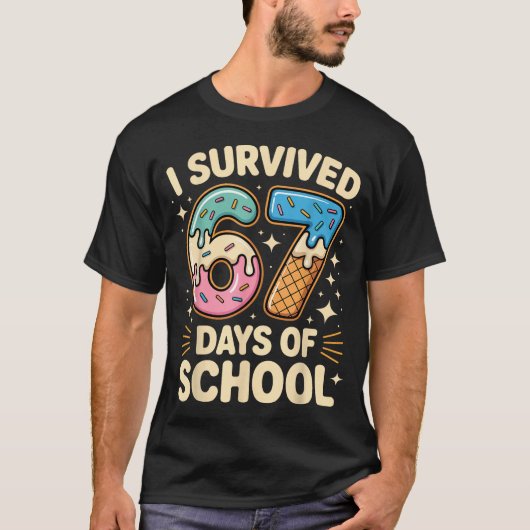 I Survived 67 Days Of School With A Funny Ice Crea Tシャツ (正面)