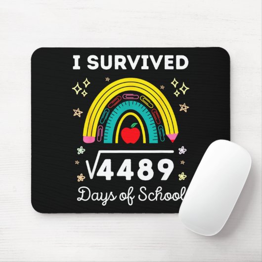 I Survived 67 Square Root Days Of School Funny Mem マウスパッド (マウス)