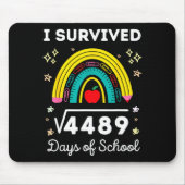 I Survived 67 Square Root Days Of School Funny Mem マウスパッド (正面)